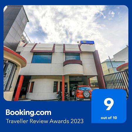 Hotel Executive Hasanganj Екстериор снимка